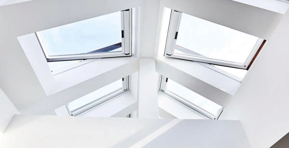 ROTO Designo R4 H WD Tronic (Дерево)