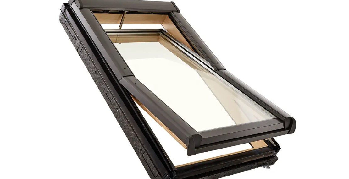 ROTO Designo R4 H WD Tronic (Дерево)